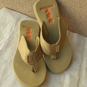 Rocket Dog flip Flops